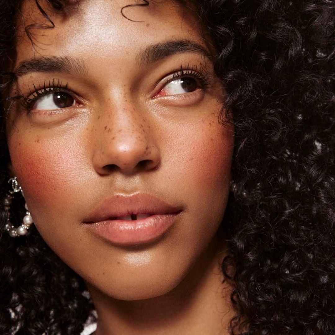 New Booster Serum Skin Tint SPF 40