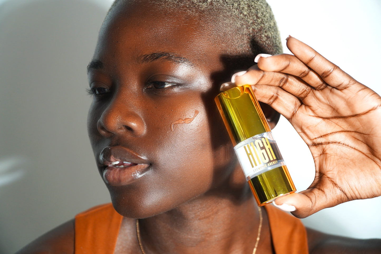 Perfecting Primer Base — Flawless, Long-Lasting Makeup Starts Here