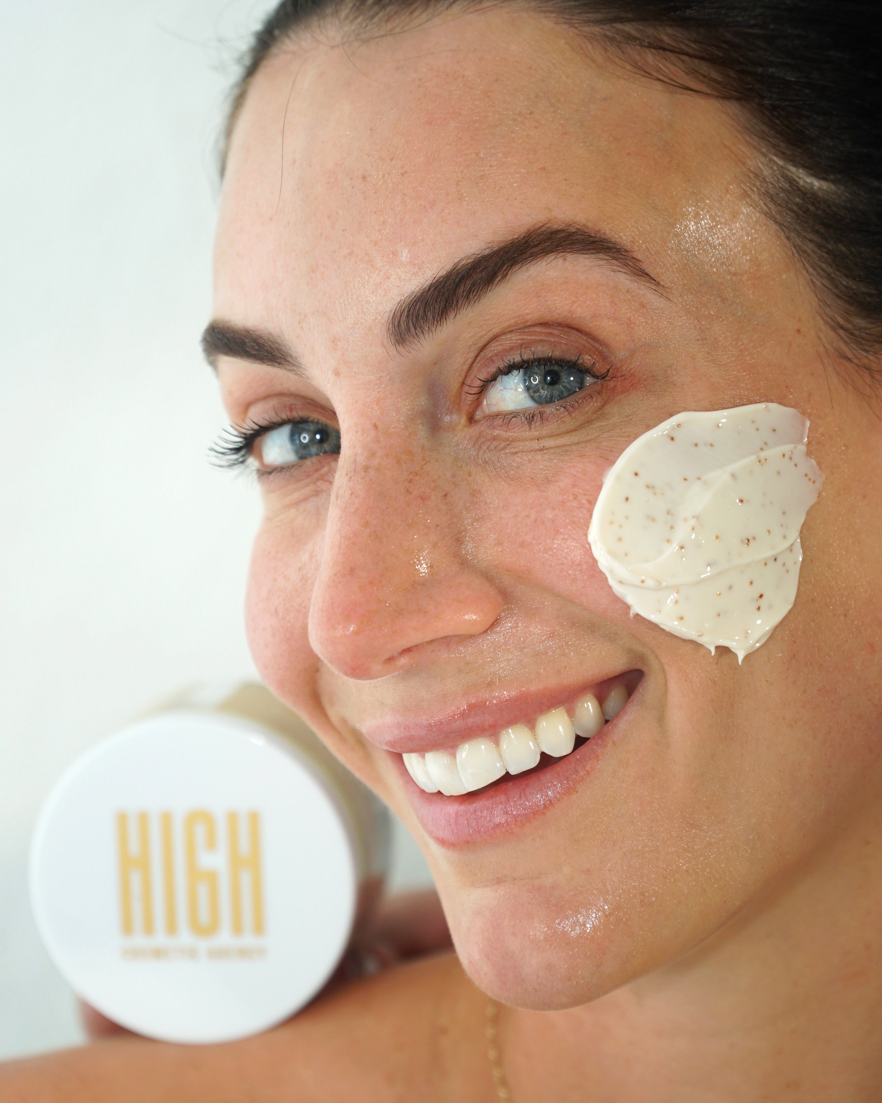 Golden Facial Scrub — Deep Cleanse. Renewed Radiance.