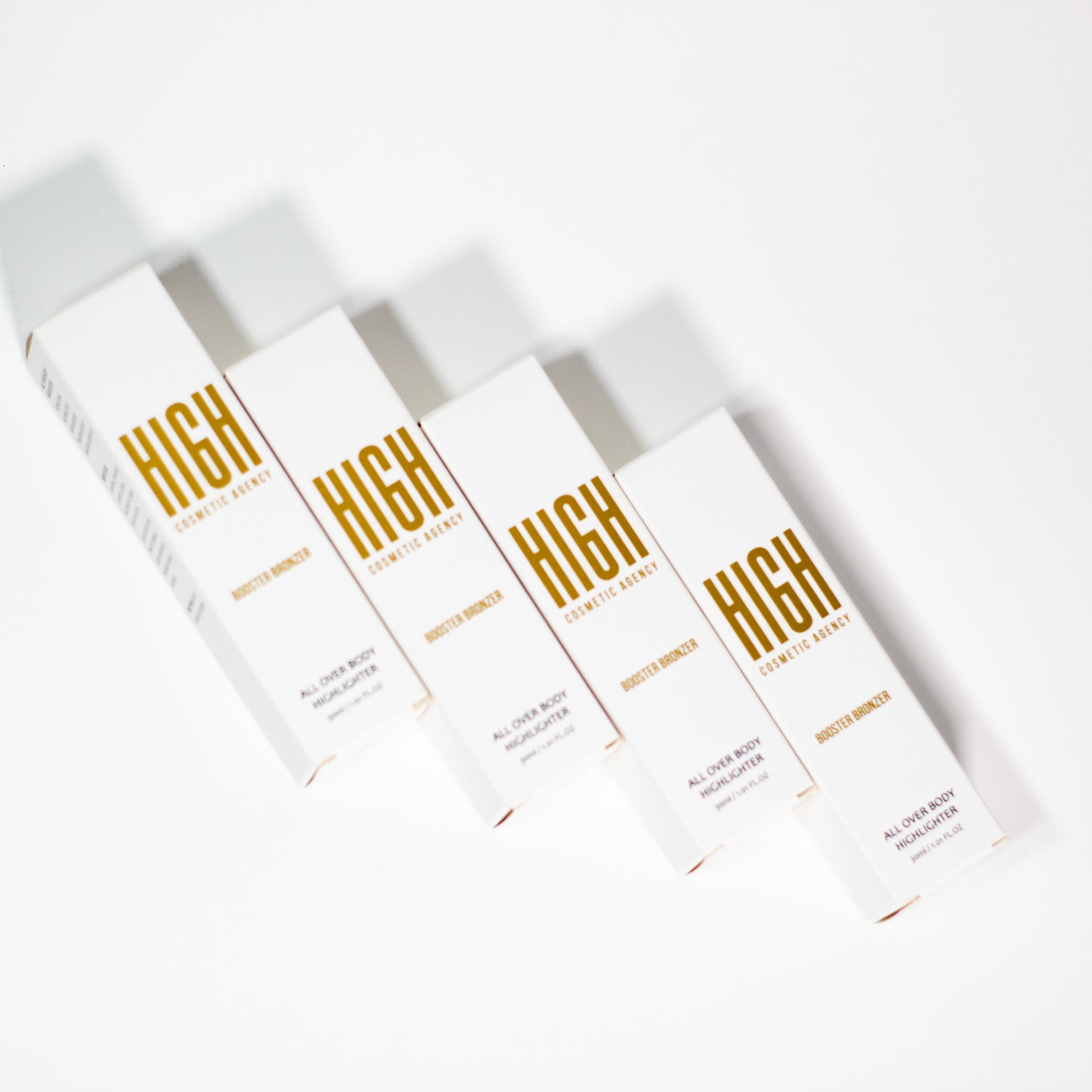 Bronzer Booster — Sunlit Warmth. Soft Definition.